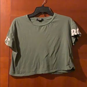 Cropped Tee